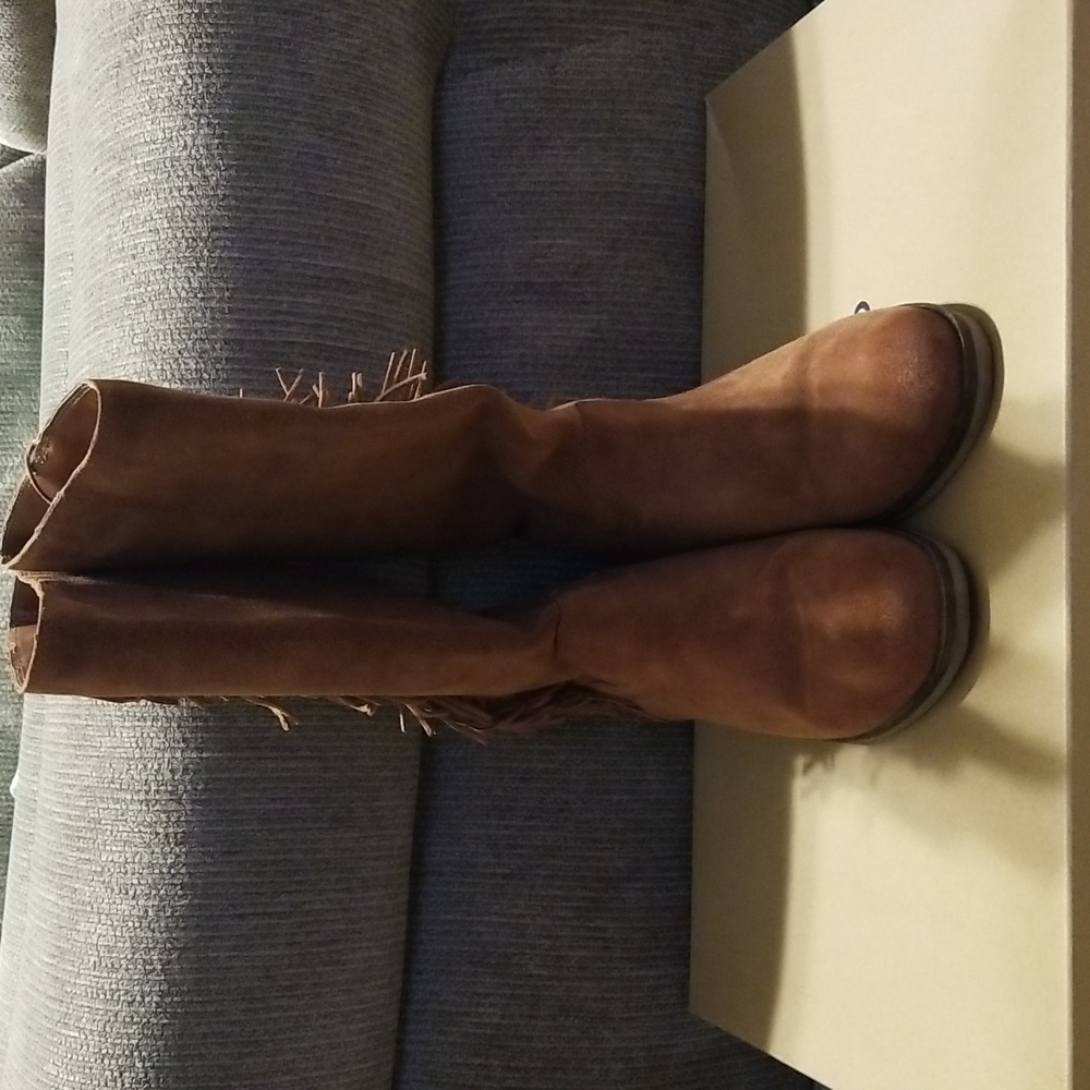 Suede - Picture 4 of 6
